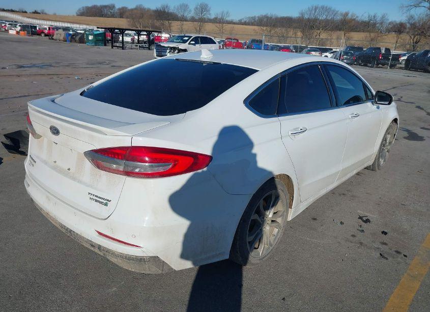 Photo 4 of 2019 Ford Fusion HYBRID TITANIUM (VIN 3FA6P0RU9KR206857)