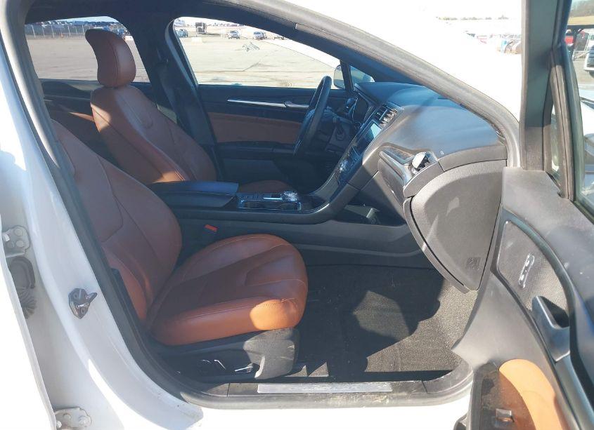 Photo 5 of 2019 Ford Fusion HYBRID TITANIUM (VIN 3FA6P0RU9KR206857)