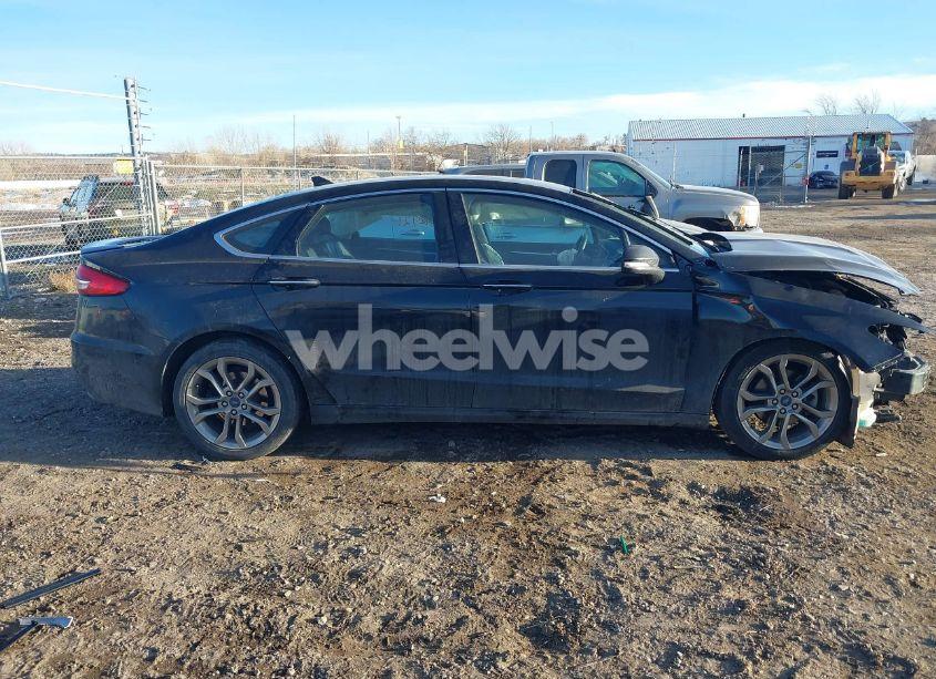 Photo 14 of 2020 Ford Fusion HYBRID TITANIUM (VIN 3FA6P0RU9LR141476)