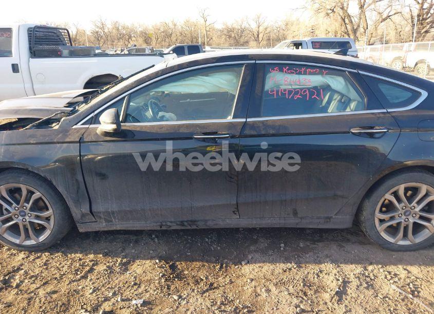 Photo 15 of 2020 Ford Fusion HYBRID TITANIUM (VIN 3FA6P0RU9LR141476)