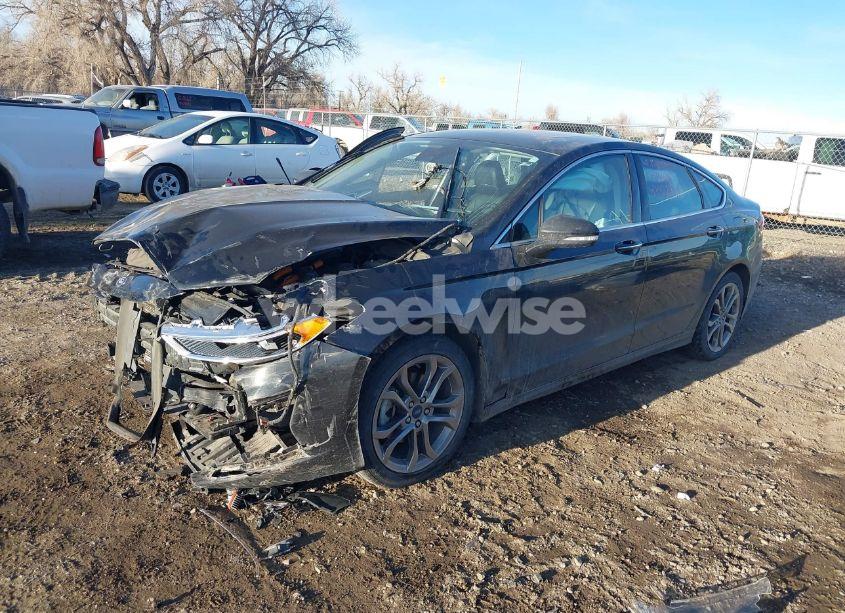 Photo 2 of 2020 Ford Fusion HYBRID TITANIUM (VIN 3FA6P0RU9LR141476)