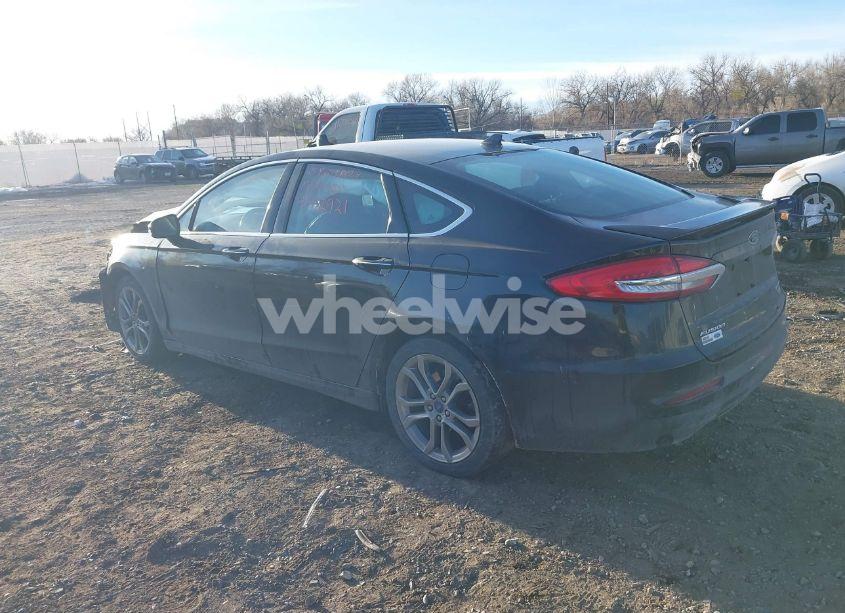 Photo 3 of 2020 Ford Fusion HYBRID TITANIUM (VIN 3FA6P0RU9LR141476)