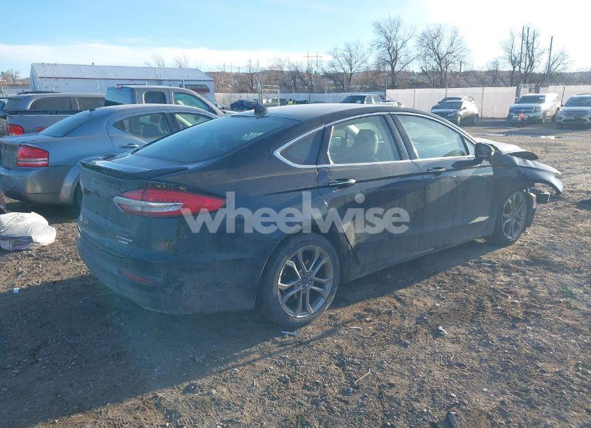 Photo 4 of 2020 Ford Fusion HYBRID TITANIUM (VIN 3FA6P0RU9LR141476)