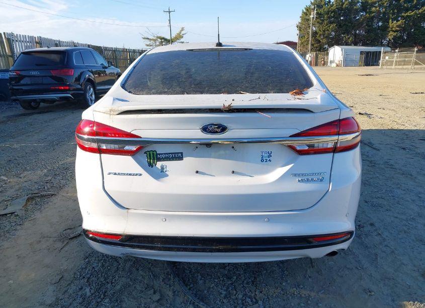 Photo 16 of 2018 Ford Fusion HYBRID TITANIUM (VIN 3FA6P0RUXJR131617)