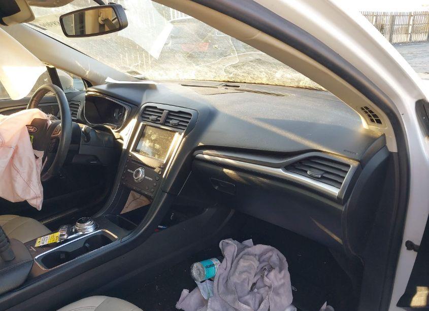 Photo 5 of 2018 Ford Fusion HYBRID TITANIUM (VIN 3FA6P0RUXJR131617)