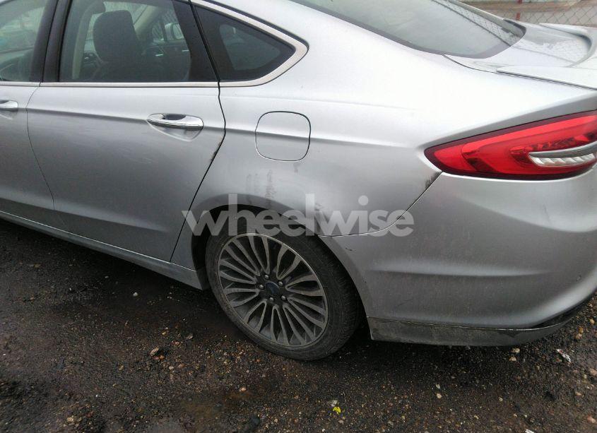 Photo 6 of 2018 Ford Fusion HYBRID TITANIUM (VIN 3FA6P0RUXJR207174)