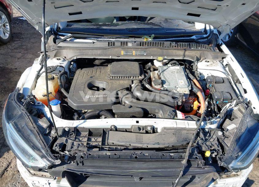 Photo 10 of 2019 Ford Fusion HYBRID TITANIUM (VIN 3FA6P0RUXKR121137)