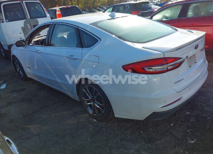 Photo 3 of 2019 Ford Fusion HYBRID TITANIUM (VIN 3FA6P0RUXKR121137)