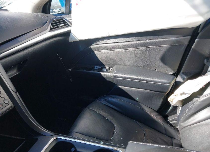 Photo 5 of 2020 Ford Fusion HYBRID TITANIUM (VIN 3FA6P0RUXLR100502)