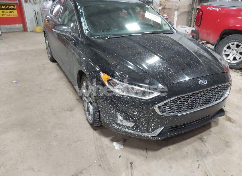 2020 Ford Fusion HYBRID TITANIUM (VIN 3FA6P0RUXLR157167) main photo