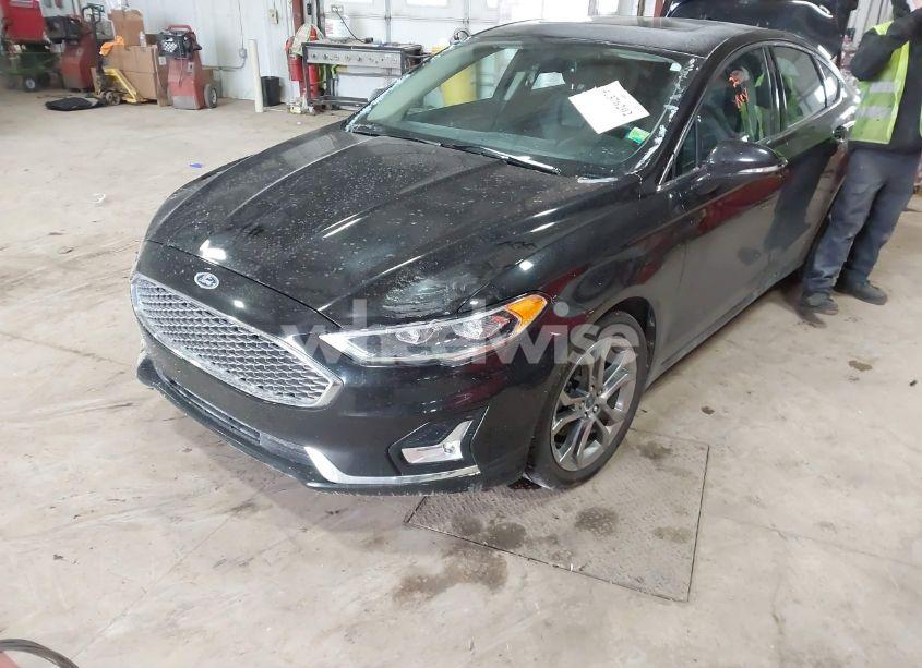 Photo 2 of 2020 Ford Fusion HYBRID TITANIUM (VIN 3FA6P0RUXLR157167)
