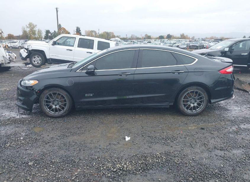 Photo 15 of 2014 Ford Fusion ENERGI TITANIUM (VIN 3FA6P0SU0ER112428)