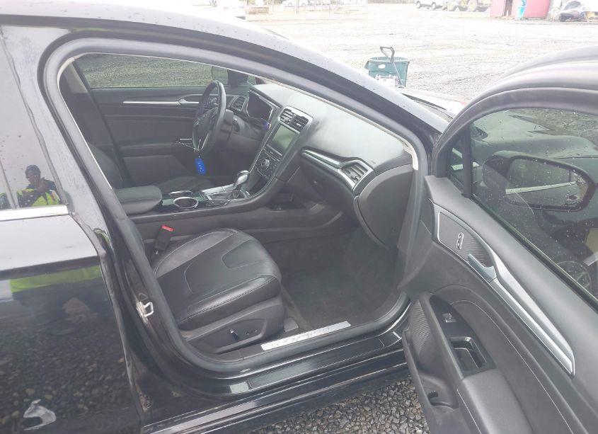 Photo 5 of 2014 Ford Fusion ENERGI TITANIUM (VIN 3FA6P0SU0ER112428)