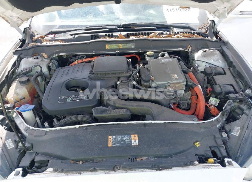 Photo 10 of 2014 Ford Fusion ENERGI TITANIUM (VIN 3FA6P0SU0ER149155)