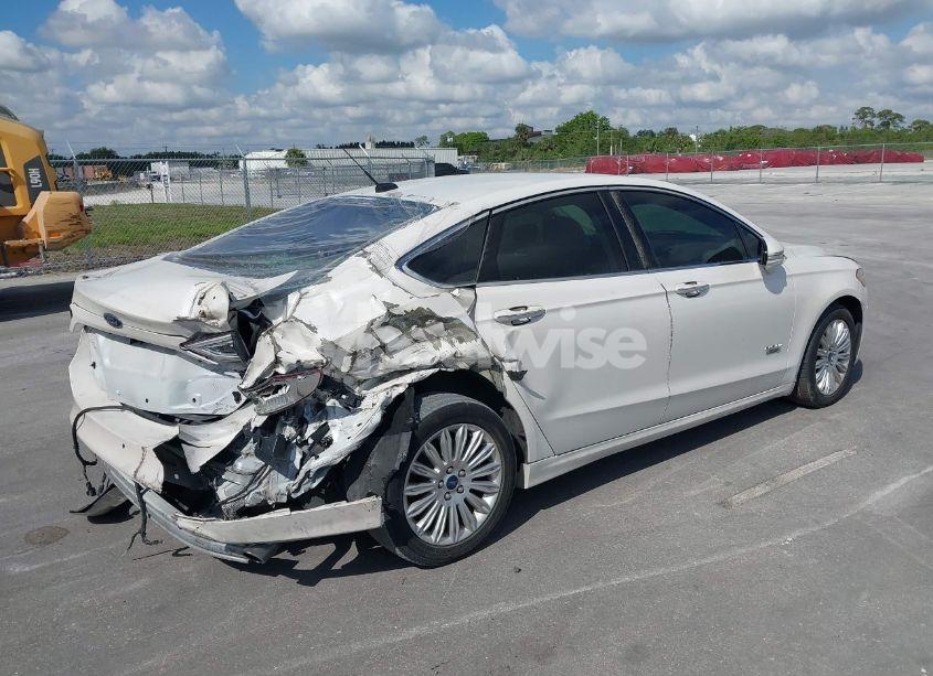 Photo 4 of 2014 Ford Fusion ENERGI TITANIUM (VIN 3FA6P0SU0ER149155)