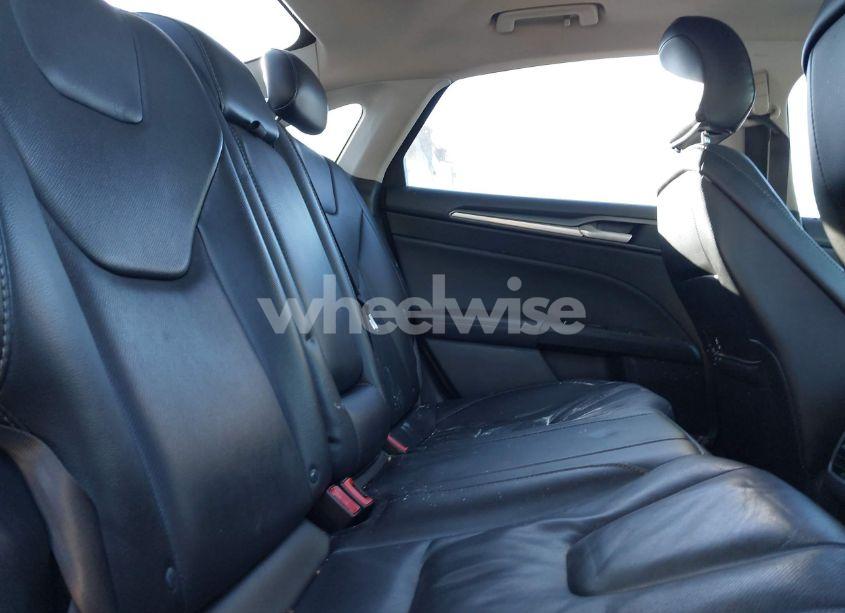 Photo 8 of 2016 Ford Fusion ENERGI TITANIUM (VIN 3FA6P0SU0GR242616)