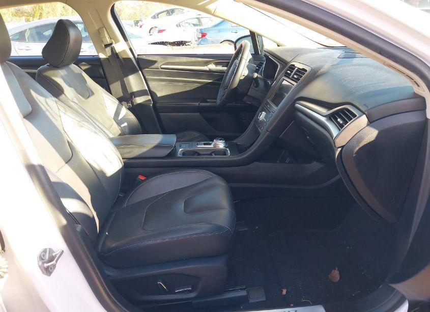 Photo 5 of 2020 Ford Fusion TITANIUM (VIN 3FA6P0SU0LR105234)