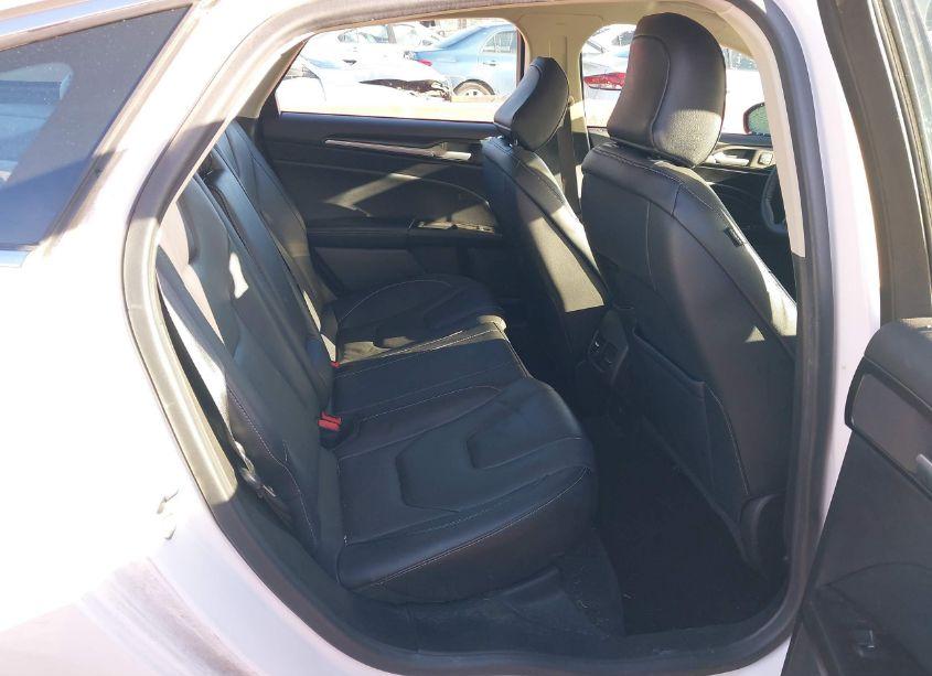Photo 8 of 2020 Ford Fusion TITANIUM (VIN 3FA6P0SU0LR105234)