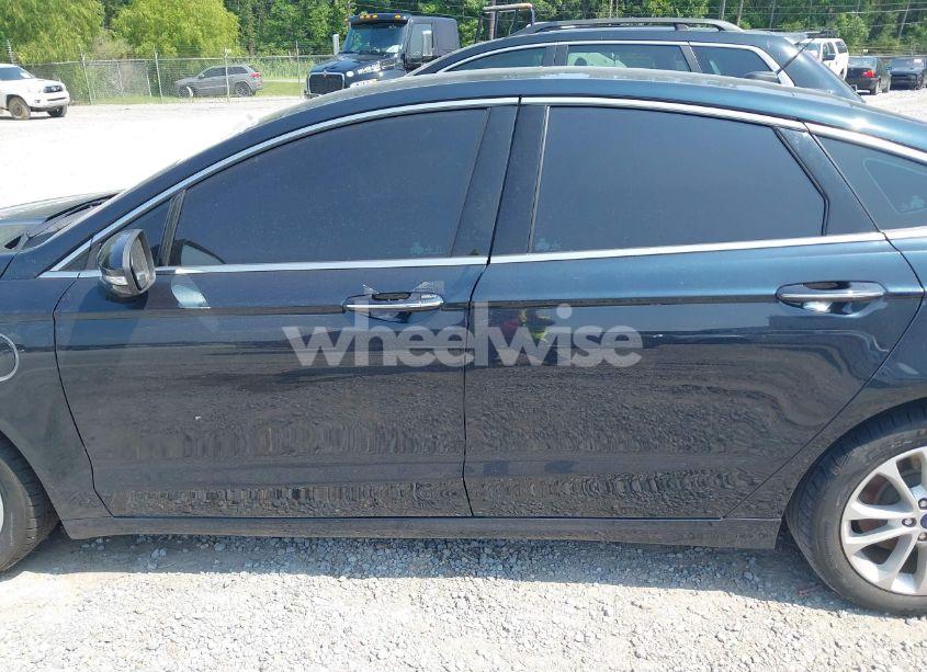 Photo 14 of 2020 Ford Fusion PLUG-IN HYBRID TITANIUM (VIN 3FA6P0SU0LR132241)