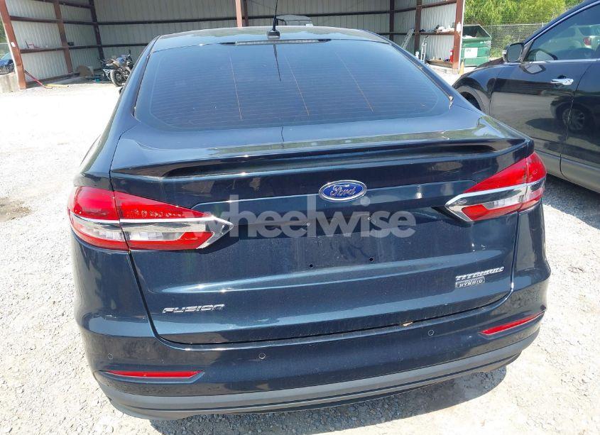Photo 16 of 2020 Ford Fusion PLUG-IN HYBRID TITANIUM (VIN 3FA6P0SU0LR132241)