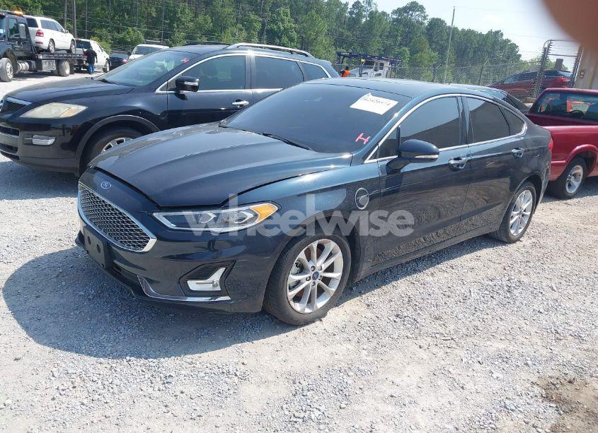 Photo 2 of 2020 Ford Fusion PLUG-IN HYBRID TITANIUM (VIN 3FA6P0SU0LR132241)