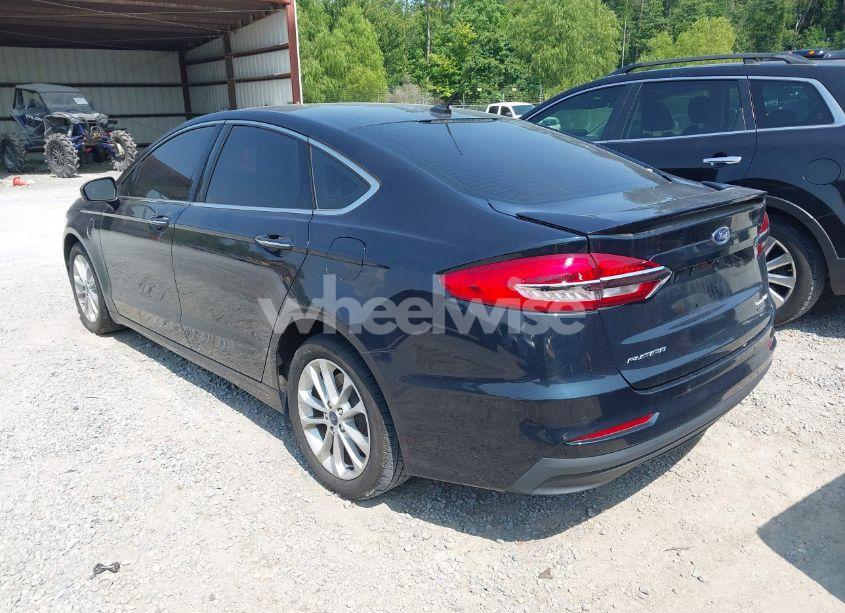 Photo 3 of 2020 Ford Fusion PLUG-IN HYBRID TITANIUM (VIN 3FA6P0SU0LR132241)