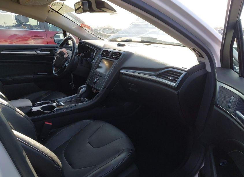 Photo 5 of 2014 Ford Fusion ENERGI TITANIUM (VIN 3FA6P0SU1ER112471)