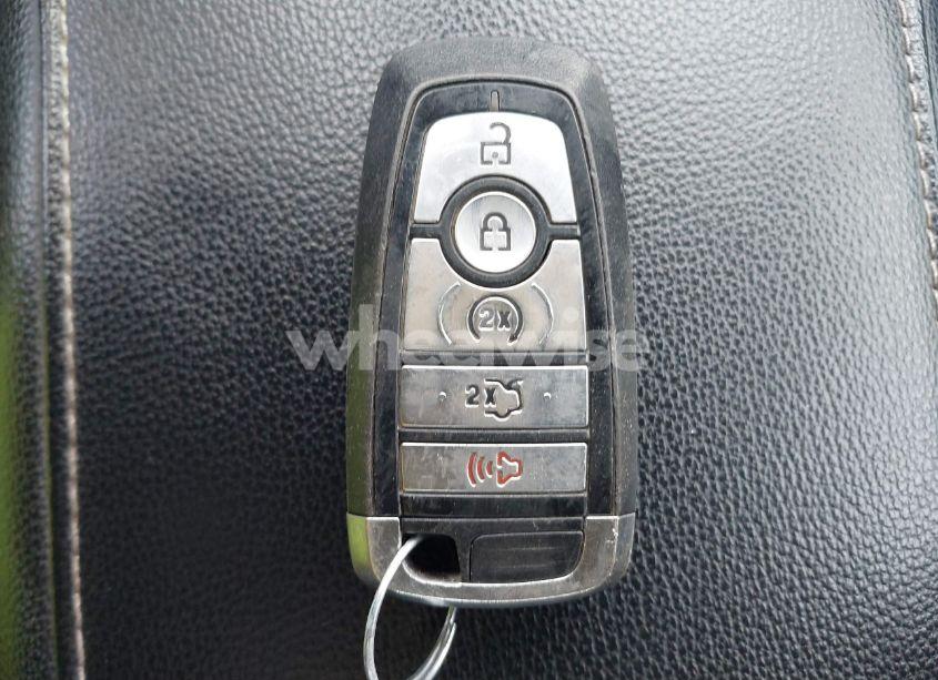 Photo 11 of 2019 Ford Fusion ENERGI TITANIUM (VIN 3FA6P0SU1KR228149)