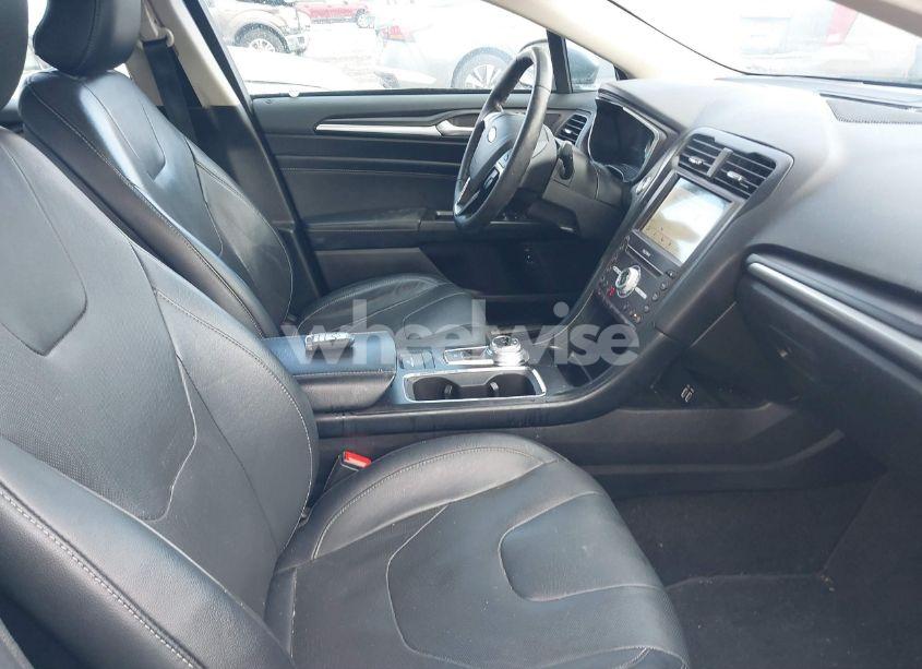 Photo 5 of 2019 Ford Fusion ENERGI TITANIUM (VIN 3FA6P0SU1KR228149)