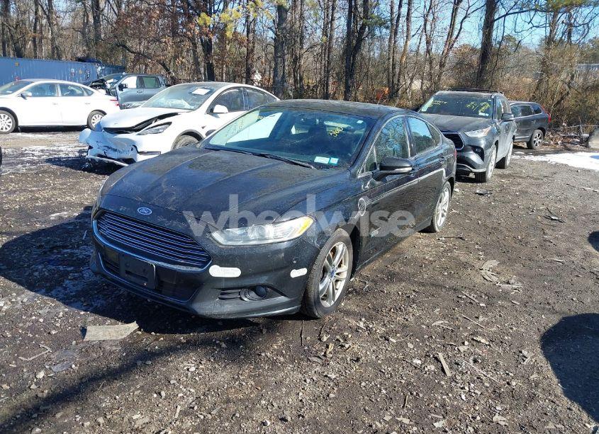 Photo 2 of 2016 Ford Fusion ENERGI TITANIUM (VIN 3FA6P0SU2GR162380)