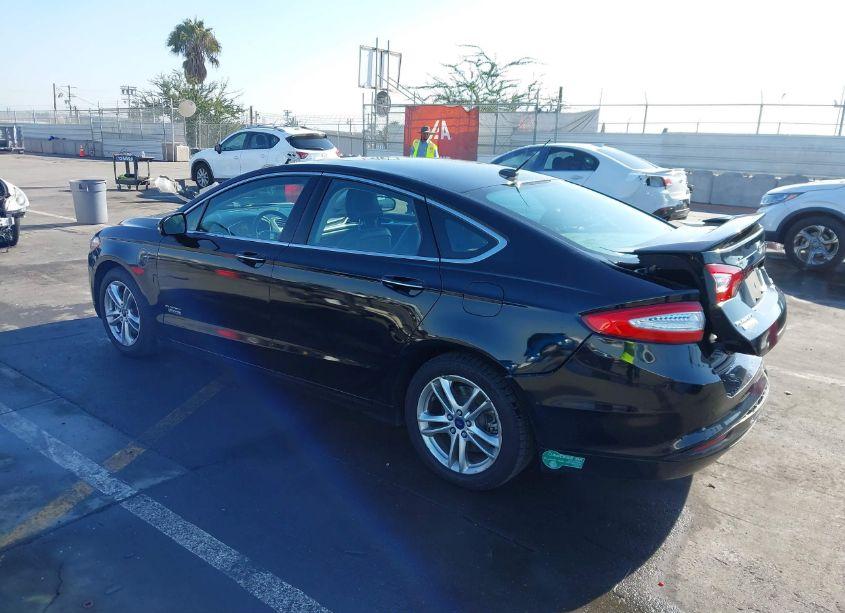 Photo 3 of 2016 Ford Fusion ENERGI TITANIUM (VIN 3FA6P0SU2GR315484)