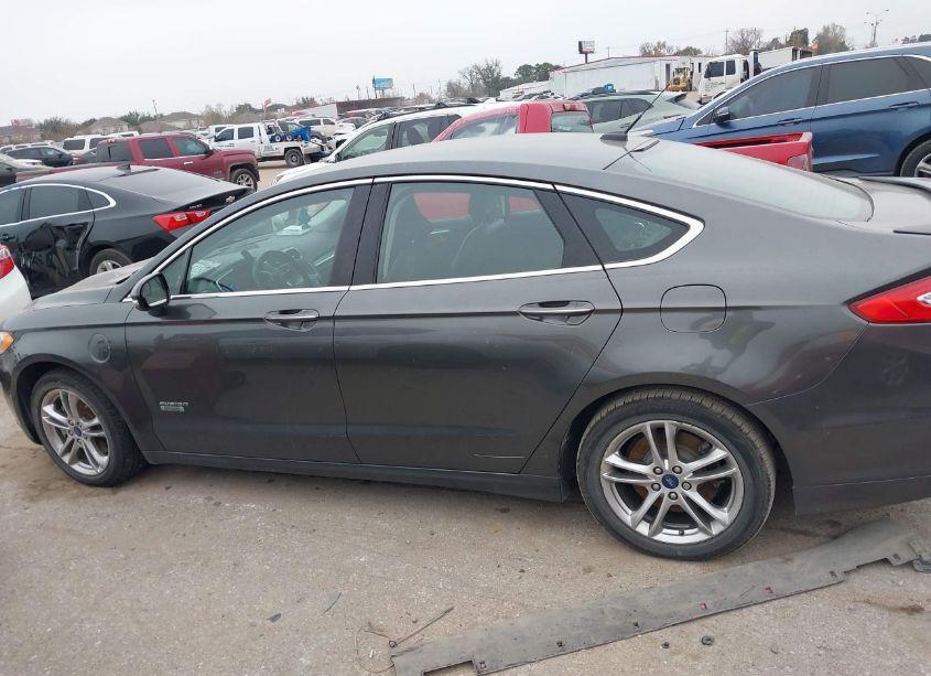 Photo 14 of 2015 Ford Fusion ENERGI TITANIUM (VIN 3FA6P0SU3FR205395)