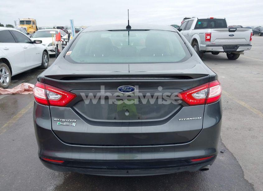 Photo 16 of 2016 Ford Fusion ENERGI TITANIUM (VIN 3FA6P0SU3GR270538)