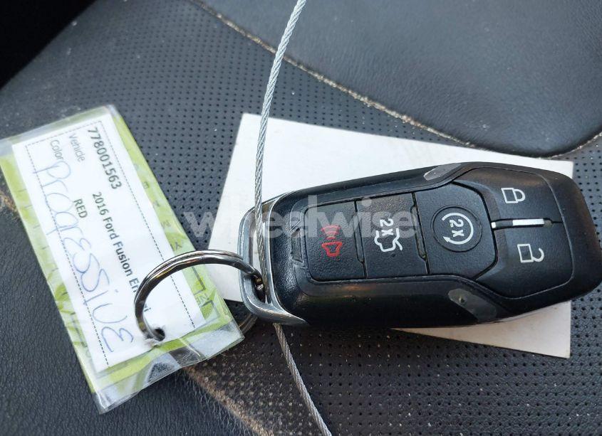 Photo 10 of 2016 Ford Fusion ENERGI TITANIUM (VIN 3FA6P0SU3GR288182)