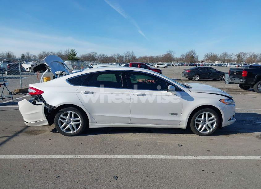 Photo 13 of 2016 Ford Fusion ENERGI TITANIUM (VIN 3FA6P0SU3GR304560)