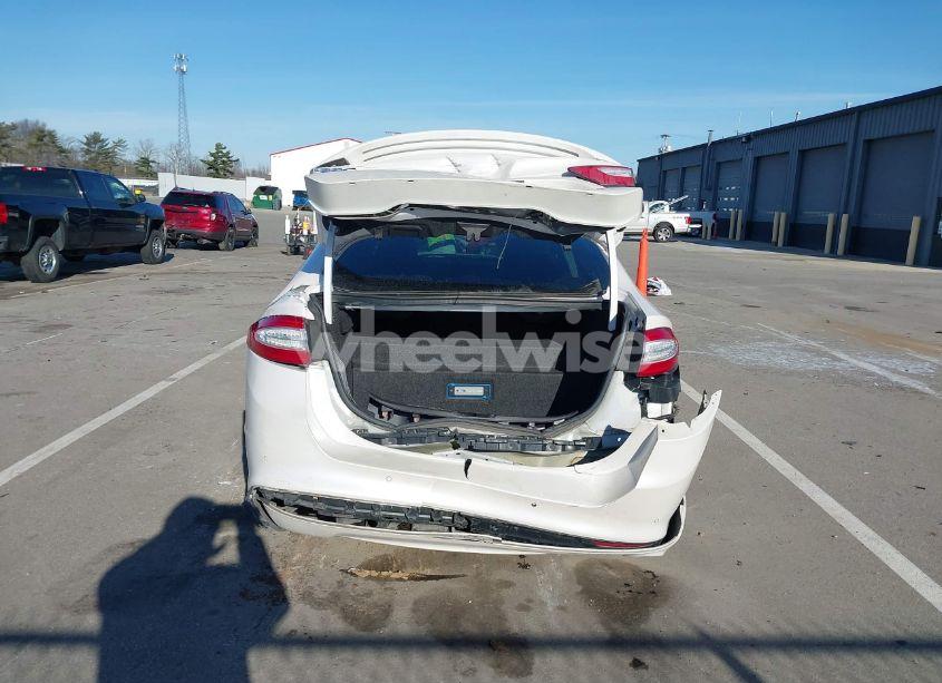 Photo 16 of 2016 Ford Fusion ENERGI TITANIUM (VIN 3FA6P0SU3GR304560)