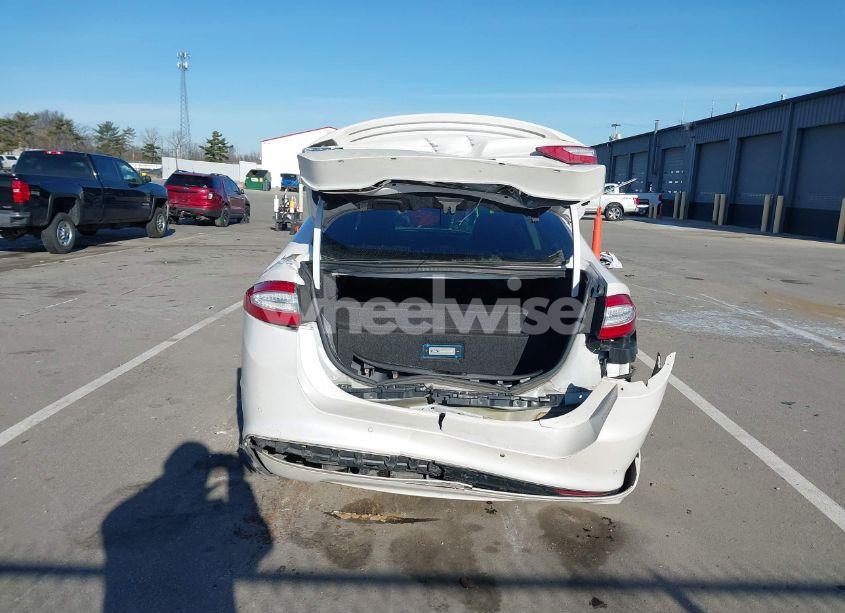 Photo 6 of 2016 Ford Fusion ENERGI TITANIUM (VIN 3FA6P0SU3GR304560)