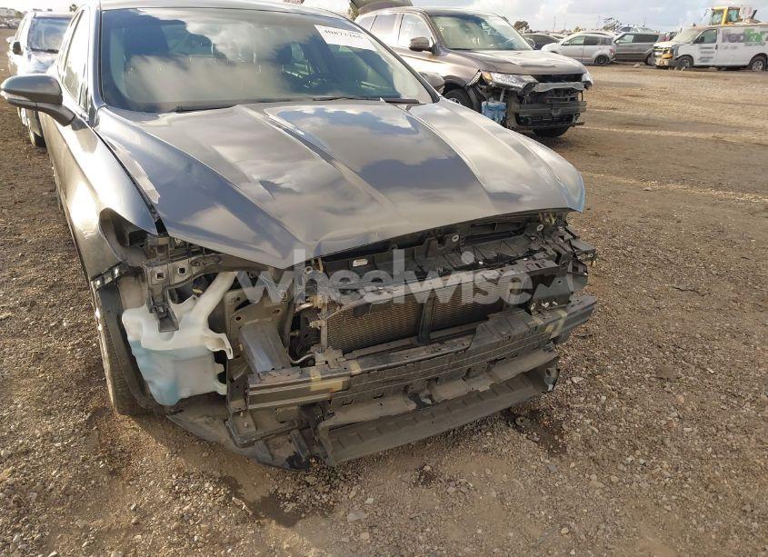 Photo 6 of 2016 Ford Fusion ENERGI TITANIUM (VIN 3FA6P0SU3GR349501)