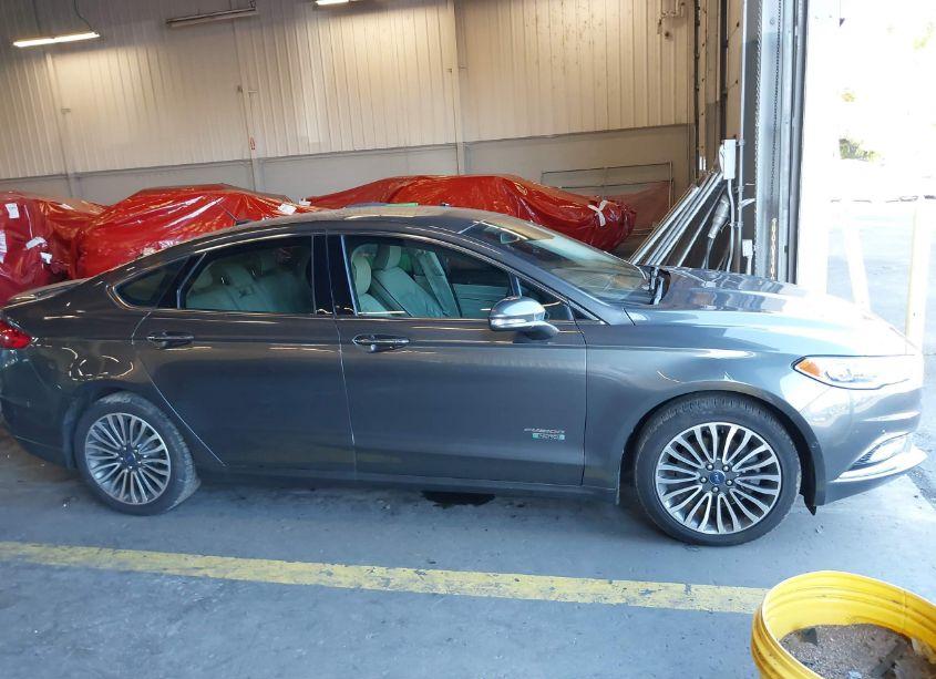 Photo 13 of 2018 Ford Fusion ENERGI PLATINUM (VIN 3FA6P0SU3JR145448)