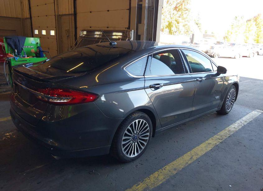Photo 4 of 2018 Ford Fusion ENERGI PLATINUM (VIN 3FA6P0SU3JR145448)