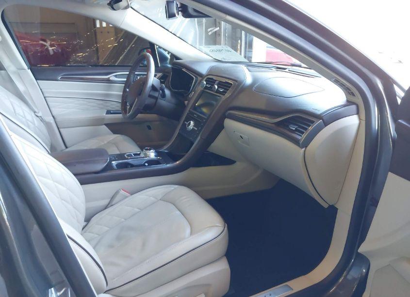 Photo 5 of 2018 Ford Fusion ENERGI PLATINUM (VIN 3FA6P0SU3JR145448)