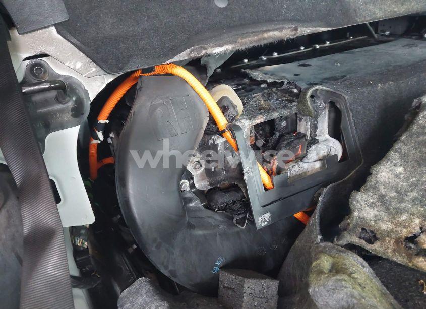 Photo 11 of 2019 Ford Fusion ENERGI TITANIUM (VIN 3FA6P0SU3KR248581)