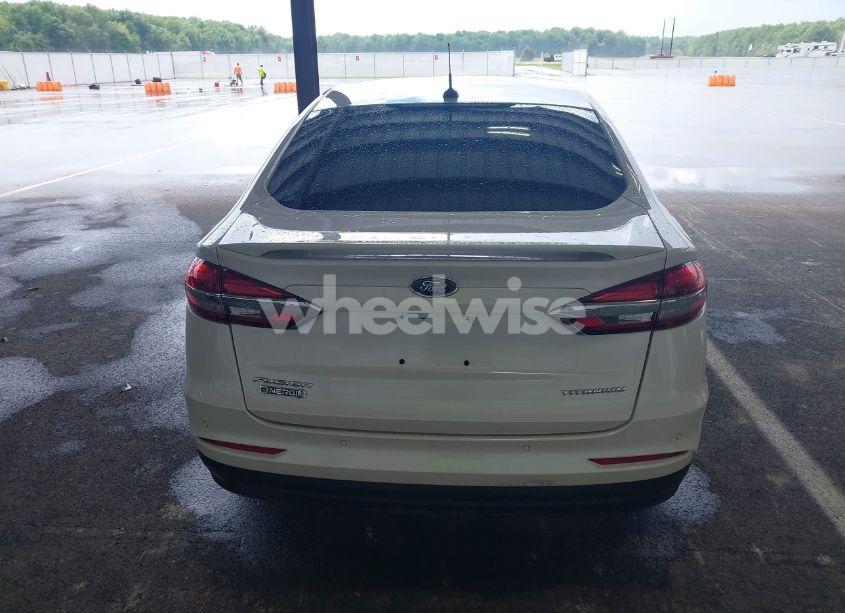 Photo 6 of 2019 Ford Fusion ENERGI TITANIUM (VIN 3FA6P0SU3KR248581)