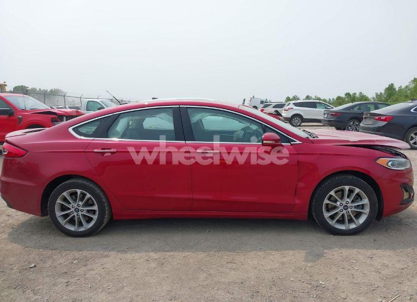 Photo 13 of 2020 Ford Fusion PLUG-IN HYBRID TITANIUM (VIN 3FA6P0SU3LR101453)