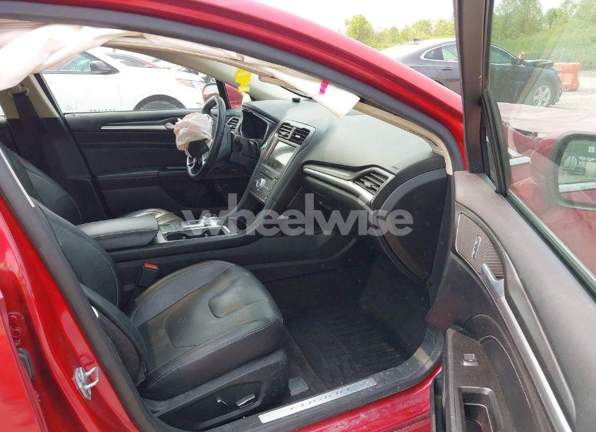 Photo 5 of 2020 Ford Fusion PLUG-IN HYBRID TITANIUM (VIN 3FA6P0SU3LR101453)