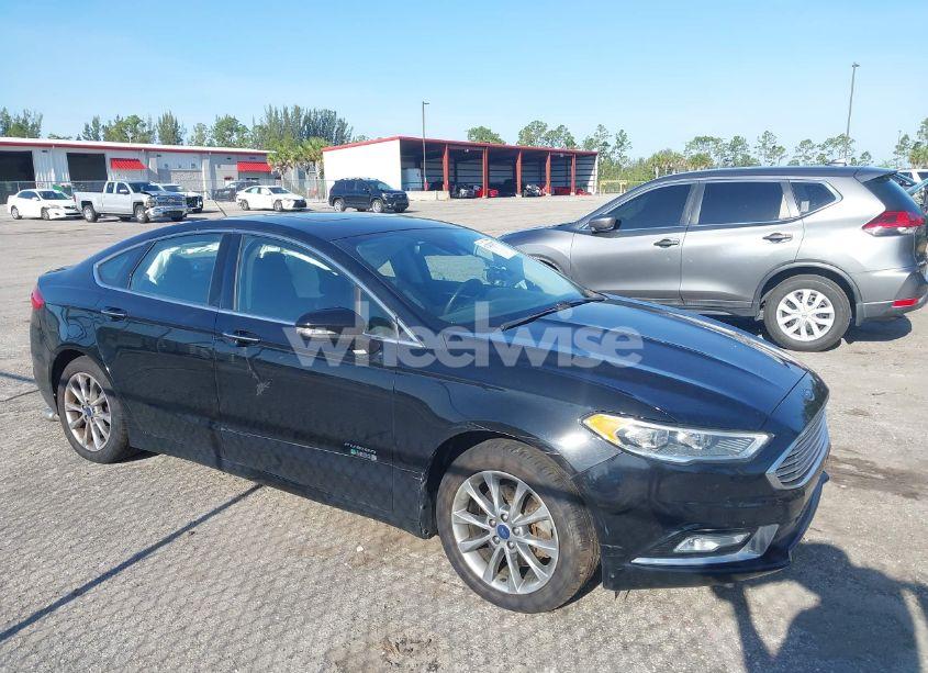 Photo 13 of 2018 Ford Fusion ENERGI TITANIUM (VIN 3FA6P0SU4JR106559)