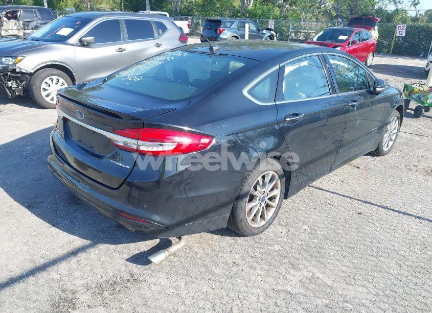 Photo 4 of 2018 Ford Fusion ENERGI TITANIUM (VIN 3FA6P0SU4JR106559)