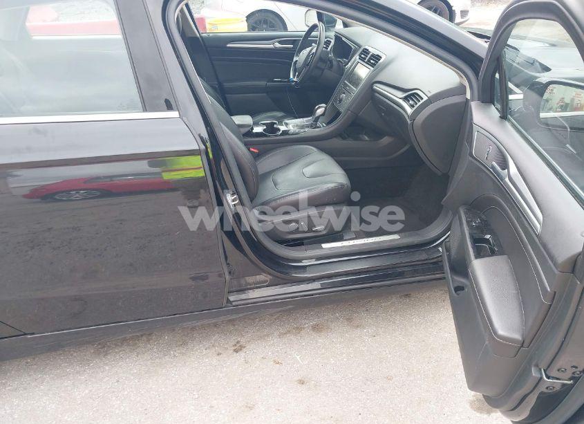 Photo 5 of 2015 Ford Fusion ENERGI TITANIUM (VIN 3FA6P0SU5FR211554)