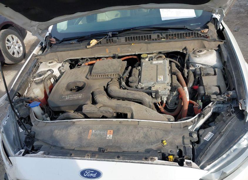 Photo 10 of 2016 Ford Fusion ENERGI TITANIUM (VIN 3FA6P0SU5GR164043)