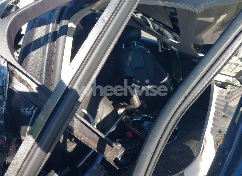 Photo 5 of 2016 Ford Fusion ENERGI TITANIUM (VIN 3FA6P0SU5GR241820)